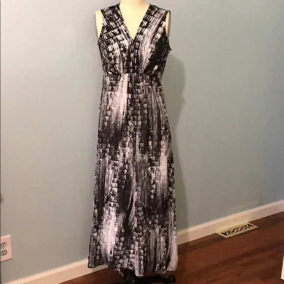 jasmine halter maxi dress show me your mumu Show Me Your Mumu Jasmine Halter Maxi Dress Luxe Satin Ivory MD